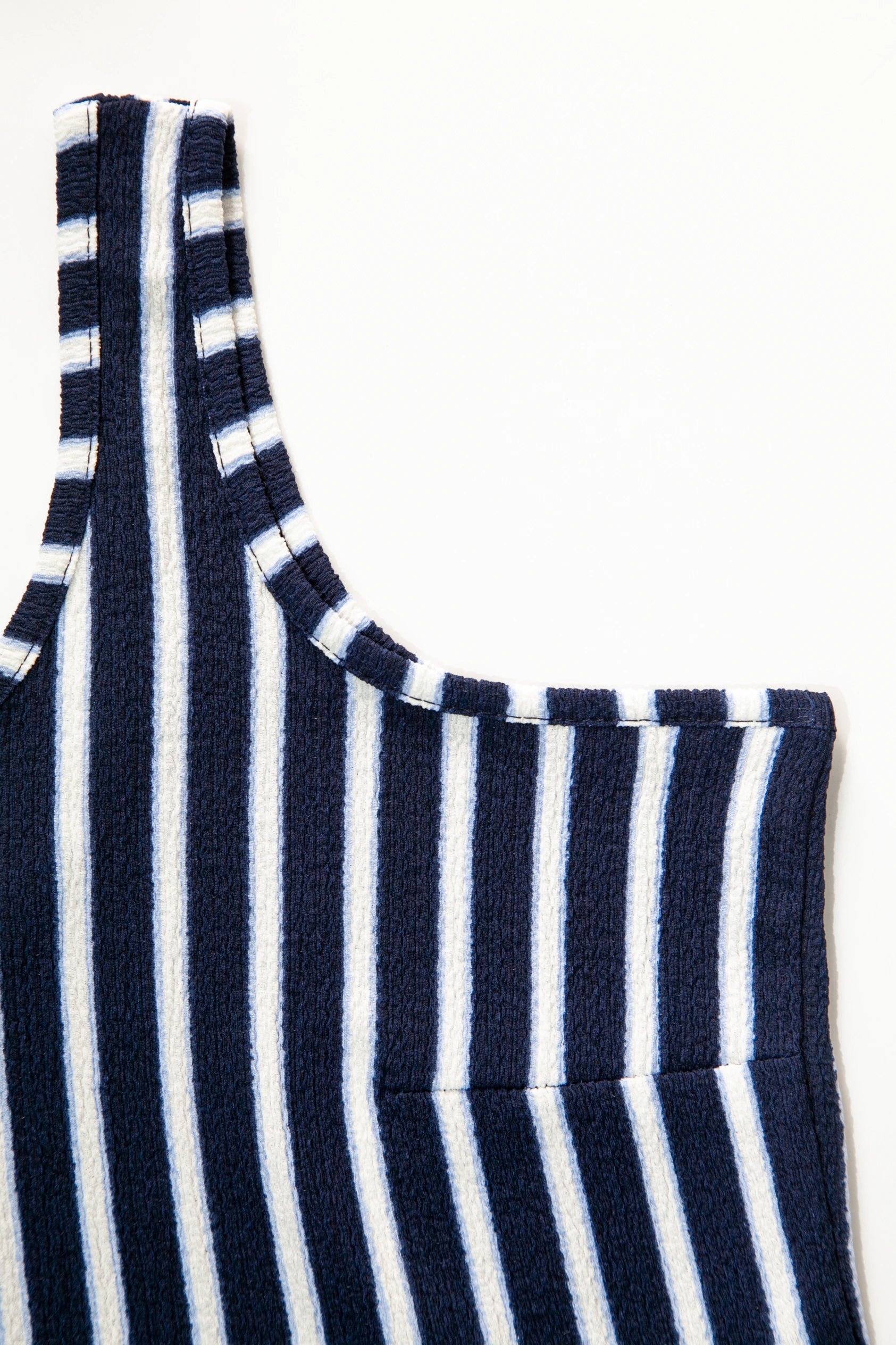 SY218 - Image 6