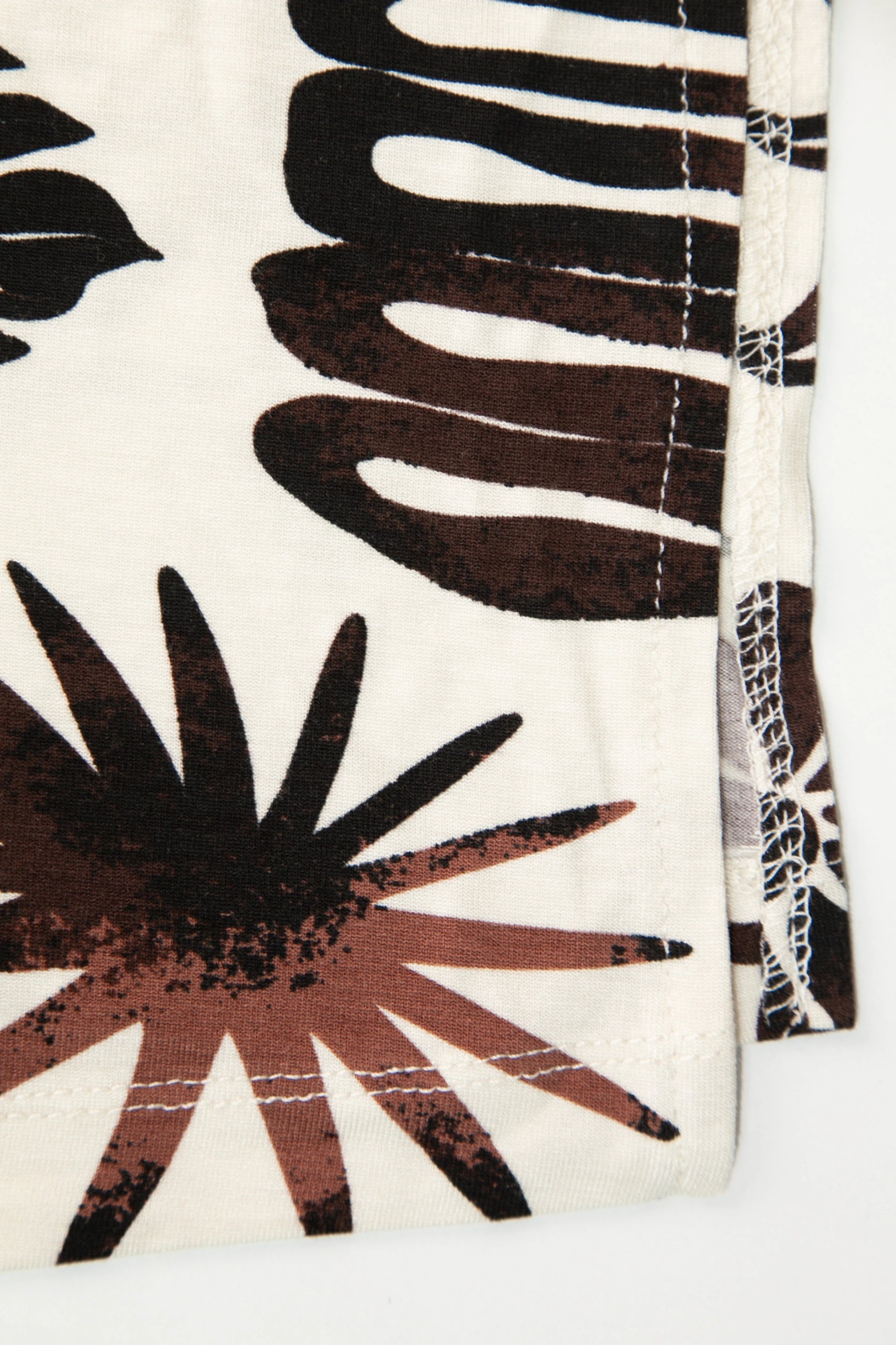 SY215 - Image 6