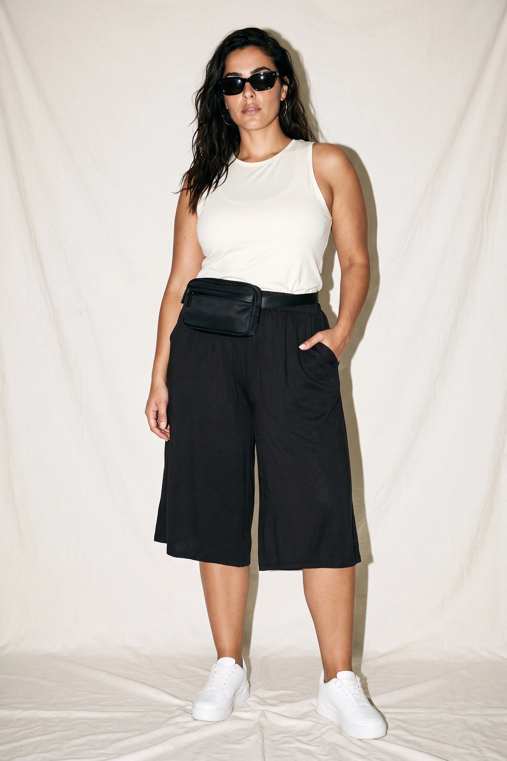 SY240 - Image 3