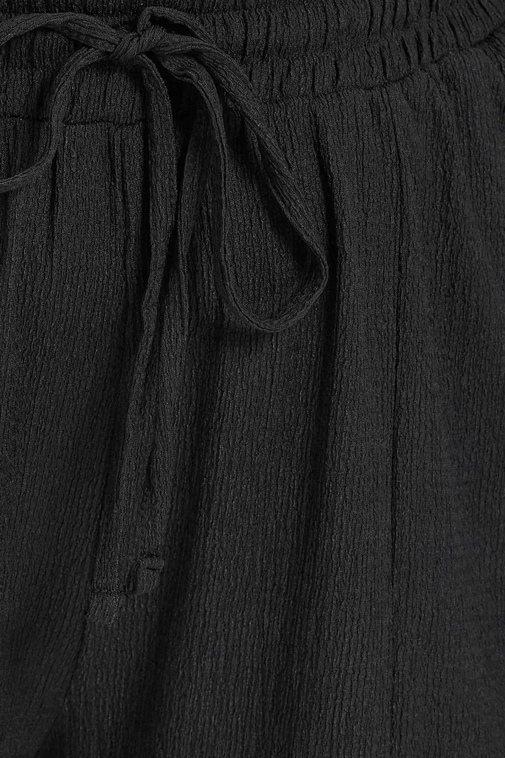 SY243 - Image 6