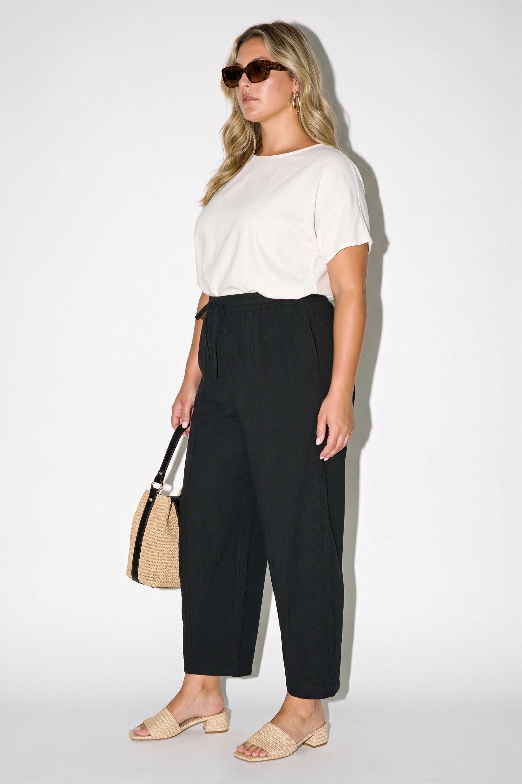 SY243 - Image 3