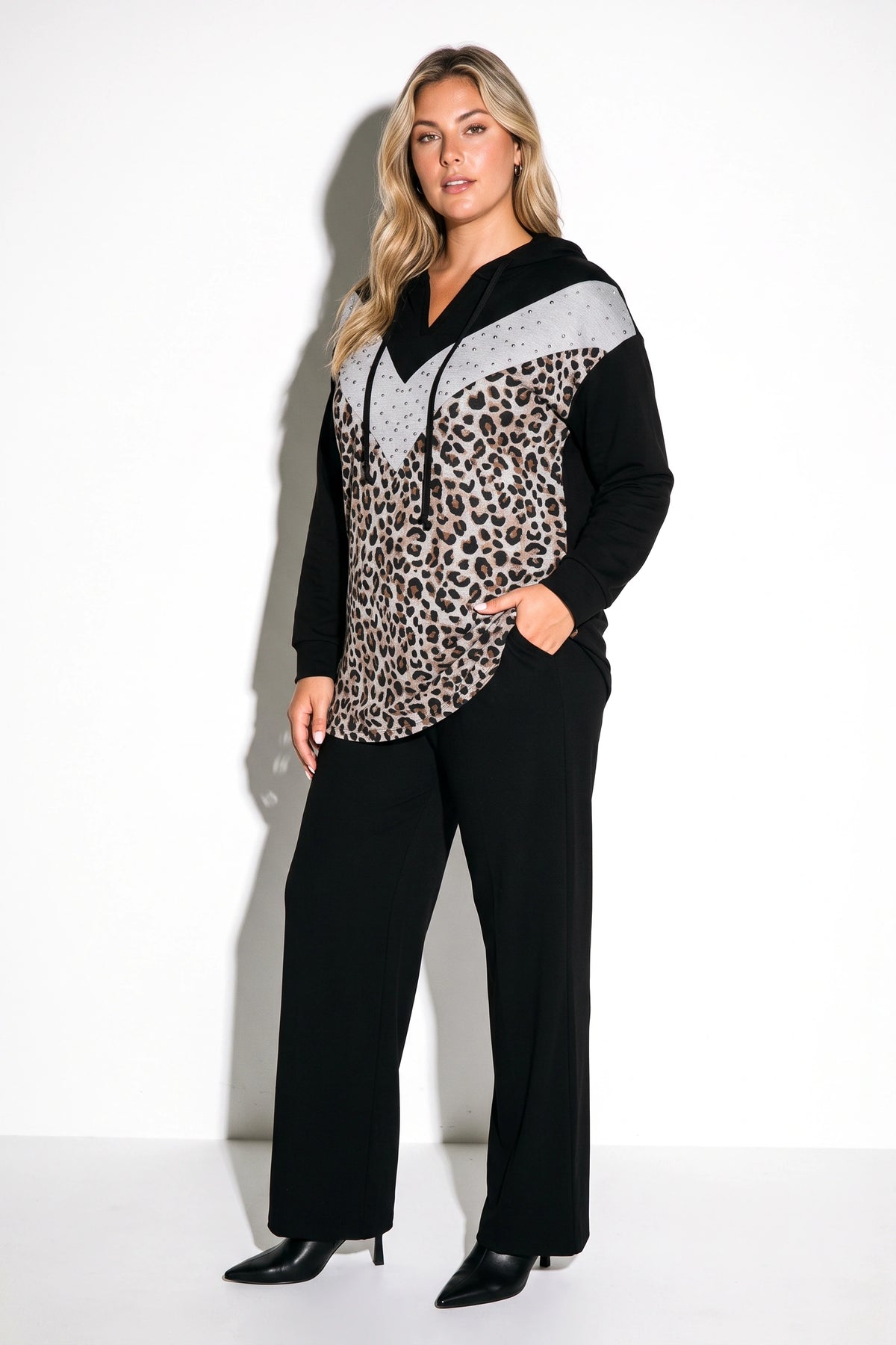 SY311 - Image 2