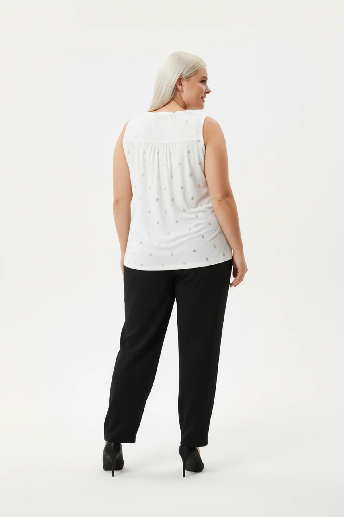 SY44 - Image 4